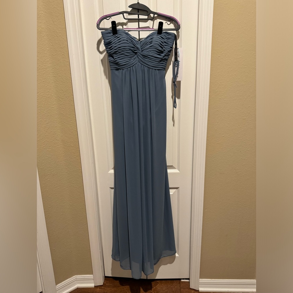 Beautiful Dress!  Bill Levkoff Prom Dress Size 4 - NWT